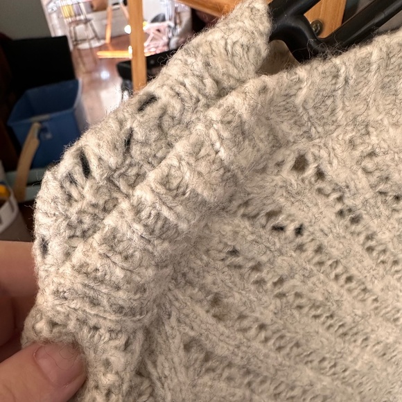 Line Knit Sweater - Very Light Grey - Size Small (S) - Picture 4 of 7